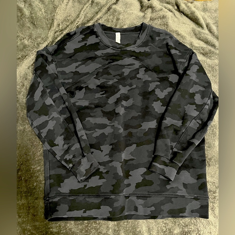 Lululemon Womens Perfectly Oversized Crew Heritage 365 Camo Deep Coal